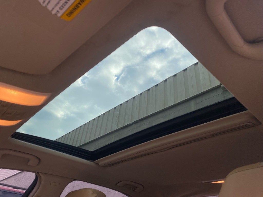 2013 Mercedes-Benz C-Class Image 18