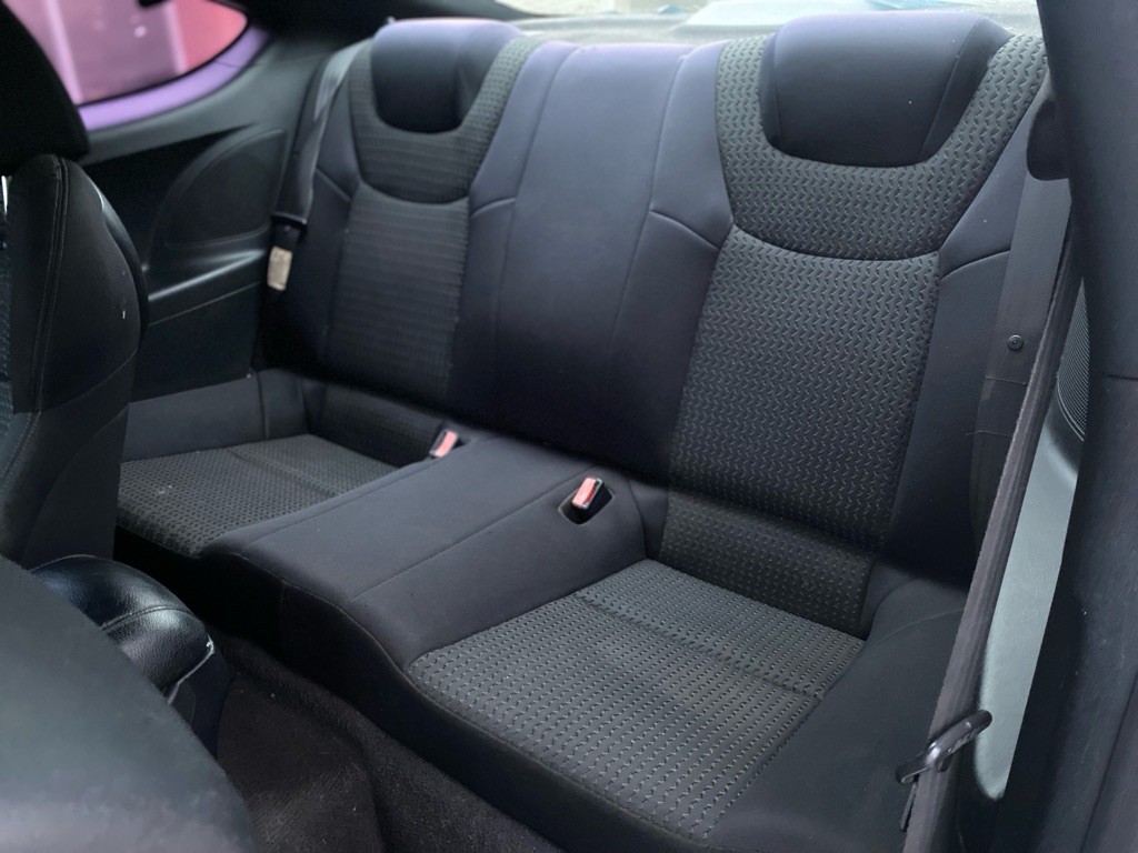 2010 Hyundai Genesis Image 11