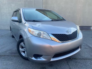 Image for 2011 Toyota Sienna LE 8-PASSENGER ID: 7210699