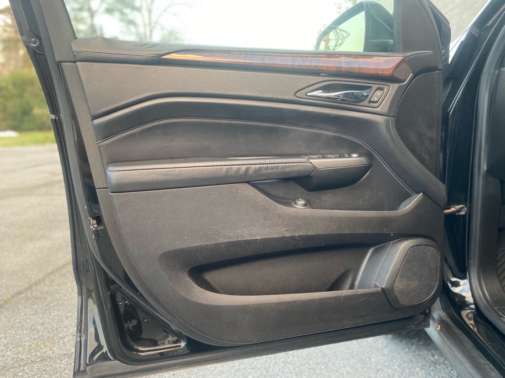 2012 Cadillac SRX Image 8