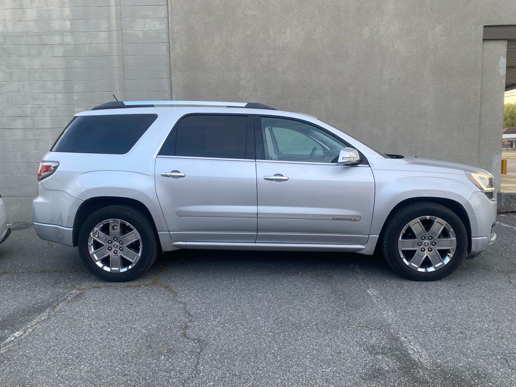 2014 GMC Acadia Image 2