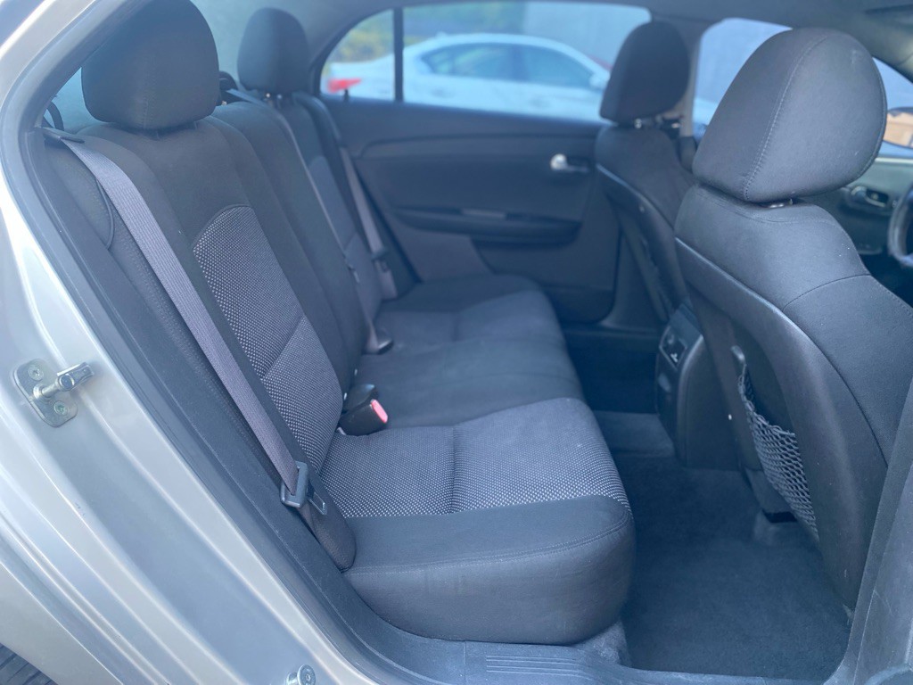 2012 Chevrolet Malibu Image 13