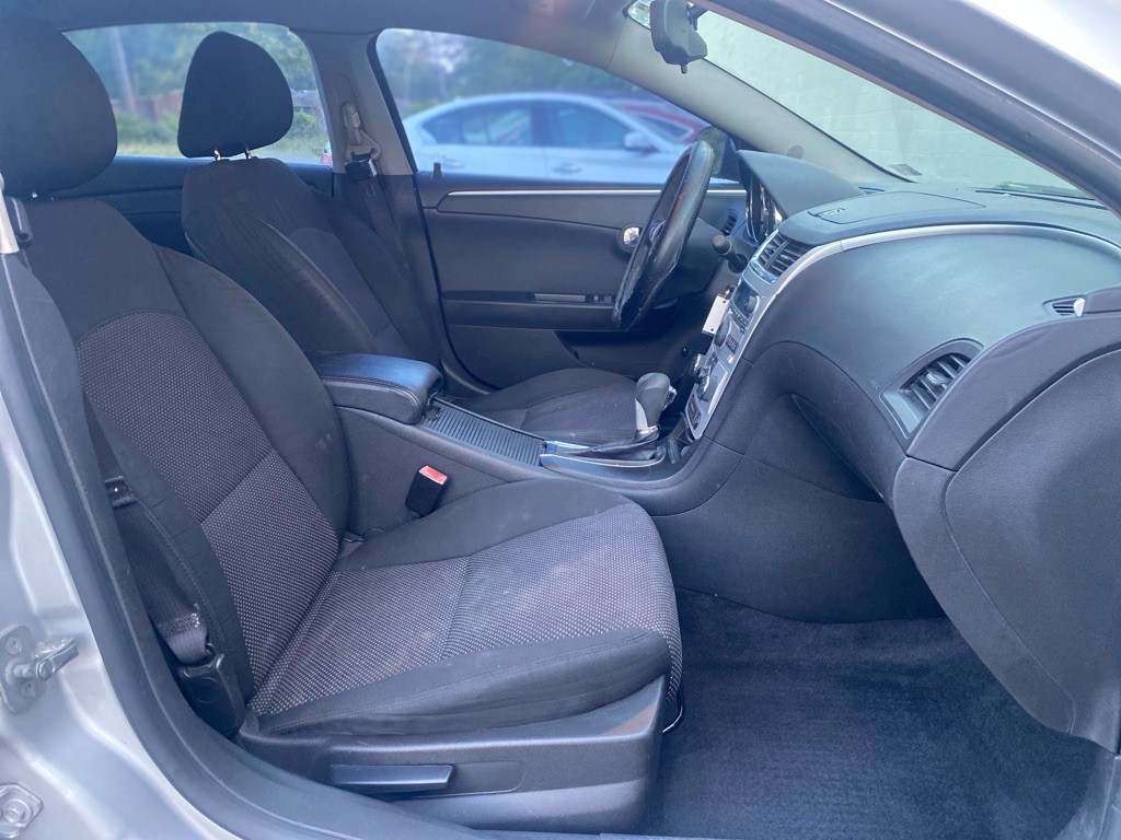 2012 Chevrolet Malibu Image 15