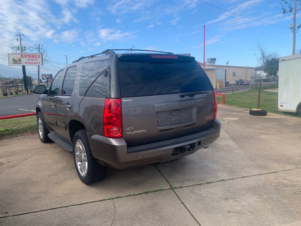 2011 GMC Yukon Image 7