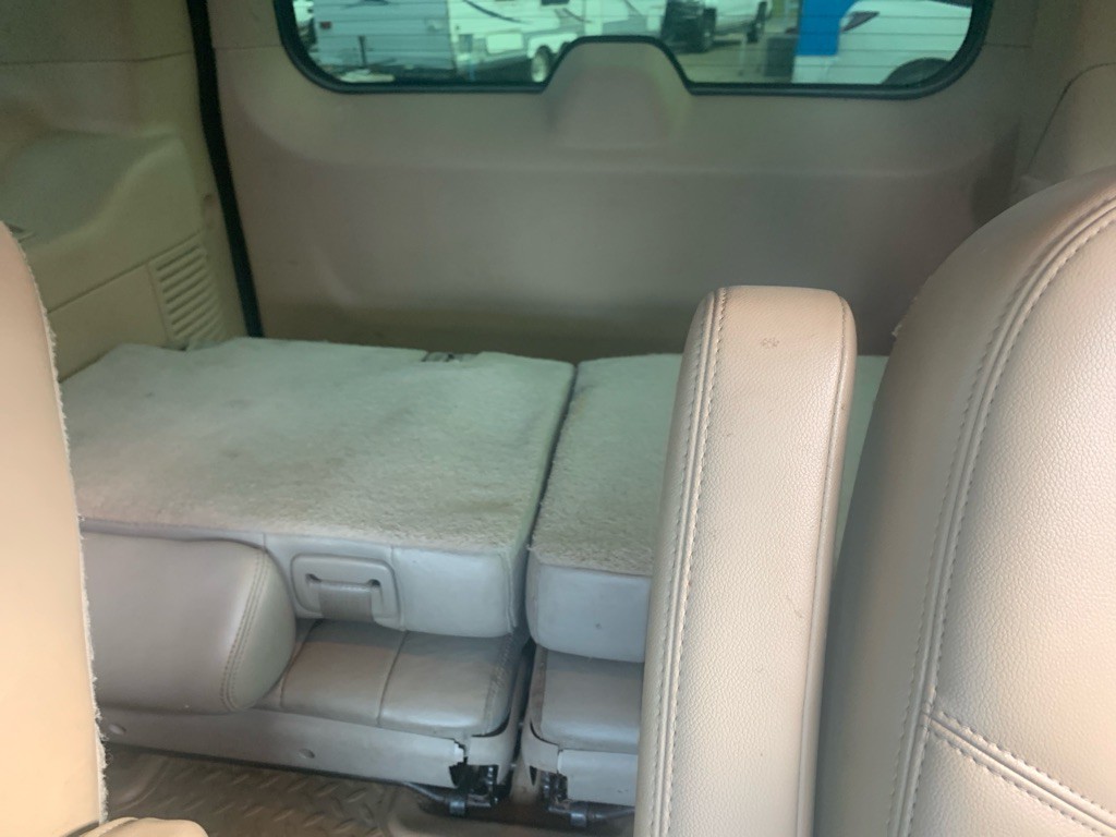 2011 GMC Yukon Image 11