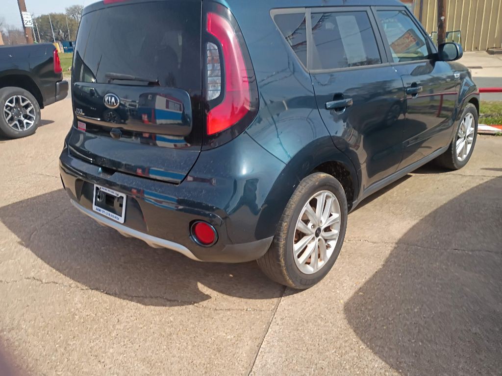 2018 Kia Soul Image 3