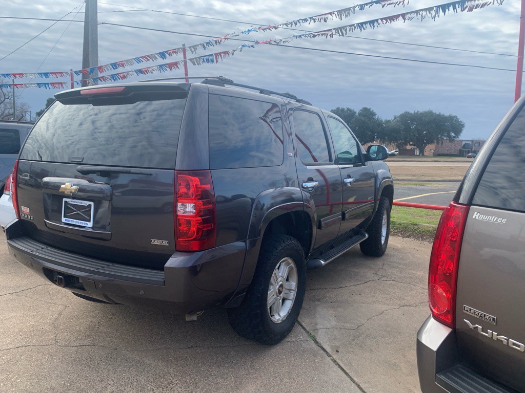 2010 Chevrolet Tahoe Image 3