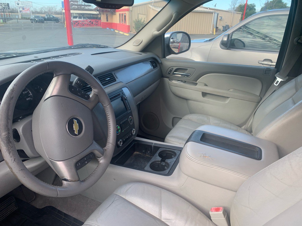 2010 Chevrolet Tahoe Image 6