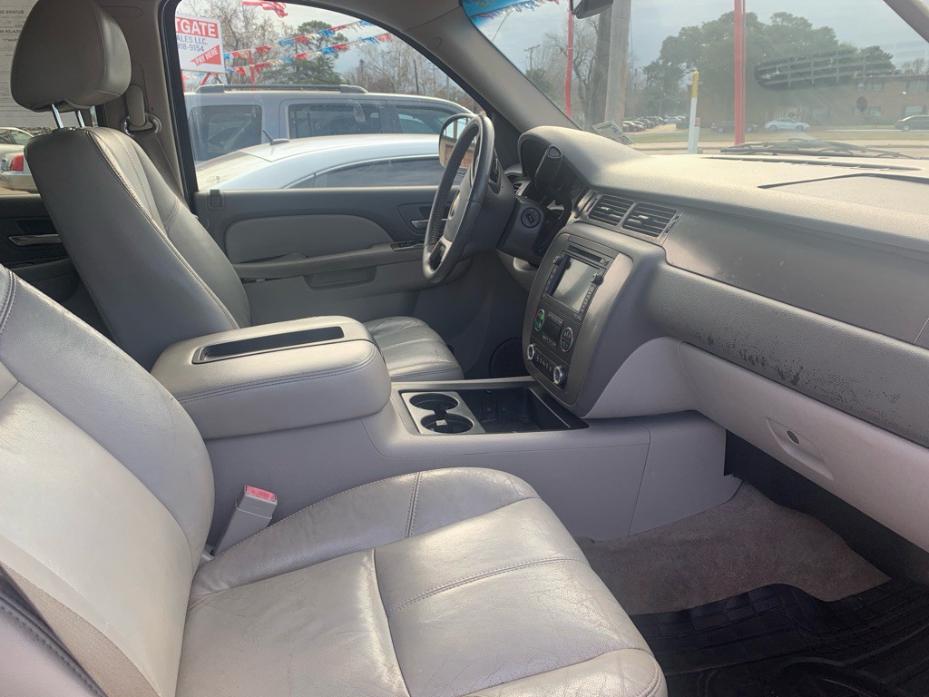 2010 Chevrolet Tahoe Image 10