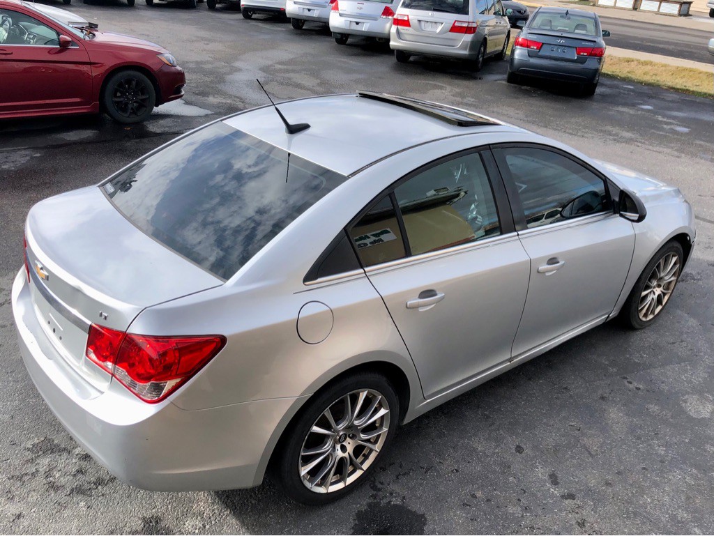 2011 Chevrolet Cruze Image 4