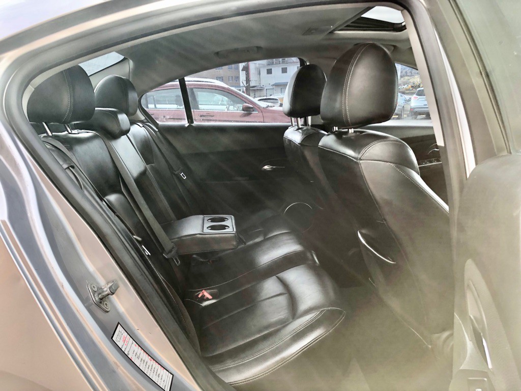 2011 Chevrolet Cruze Image 9