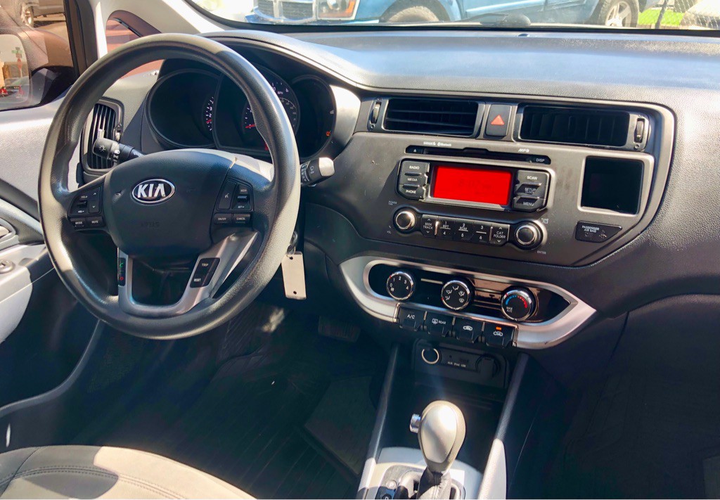 2014 Kia Rio Image 8