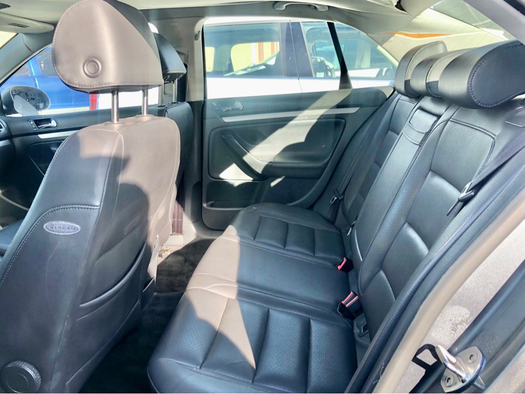 2005 Volkswagen Jetta Image 5