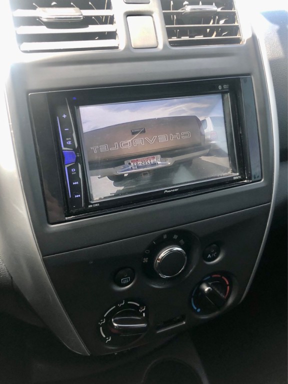 2017 Nissan Versa Image 6