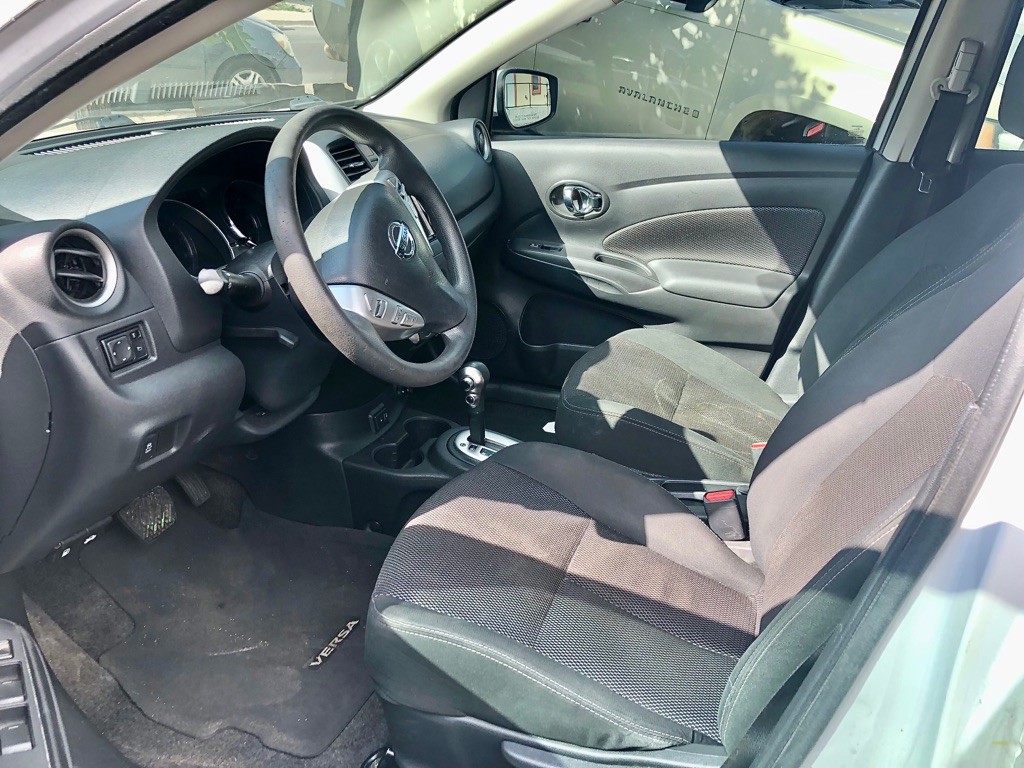 2017 Nissan Versa Image 7