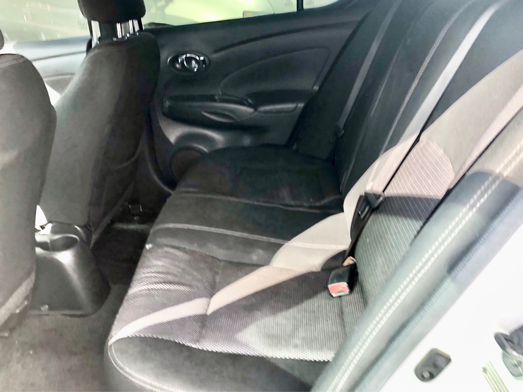 2017 Nissan Versa Image 8