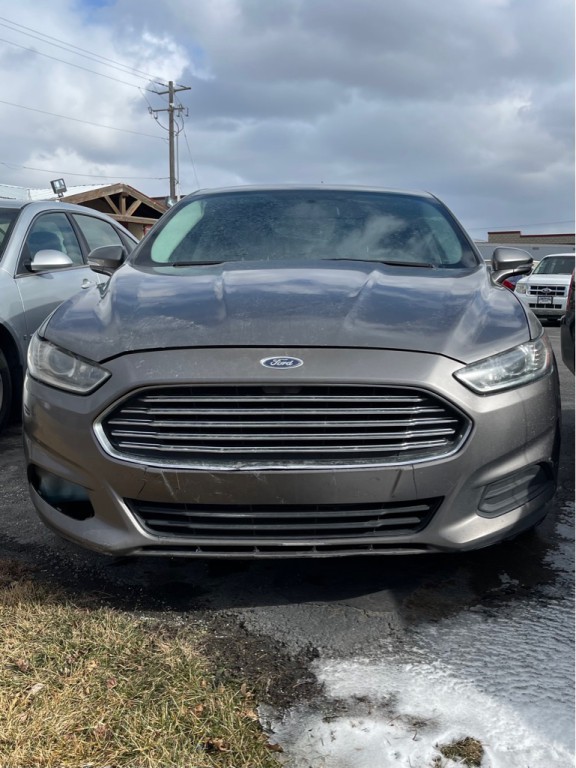 2013 Ford Fusion Image 2