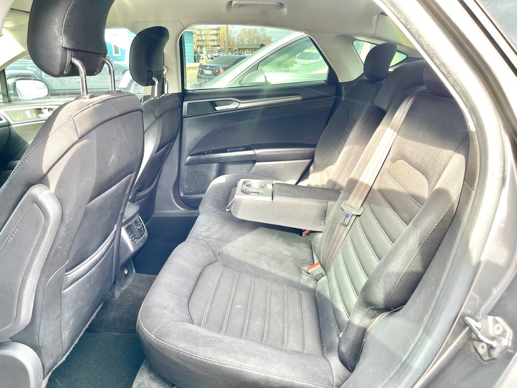 2013 Ford Fusion Image 5