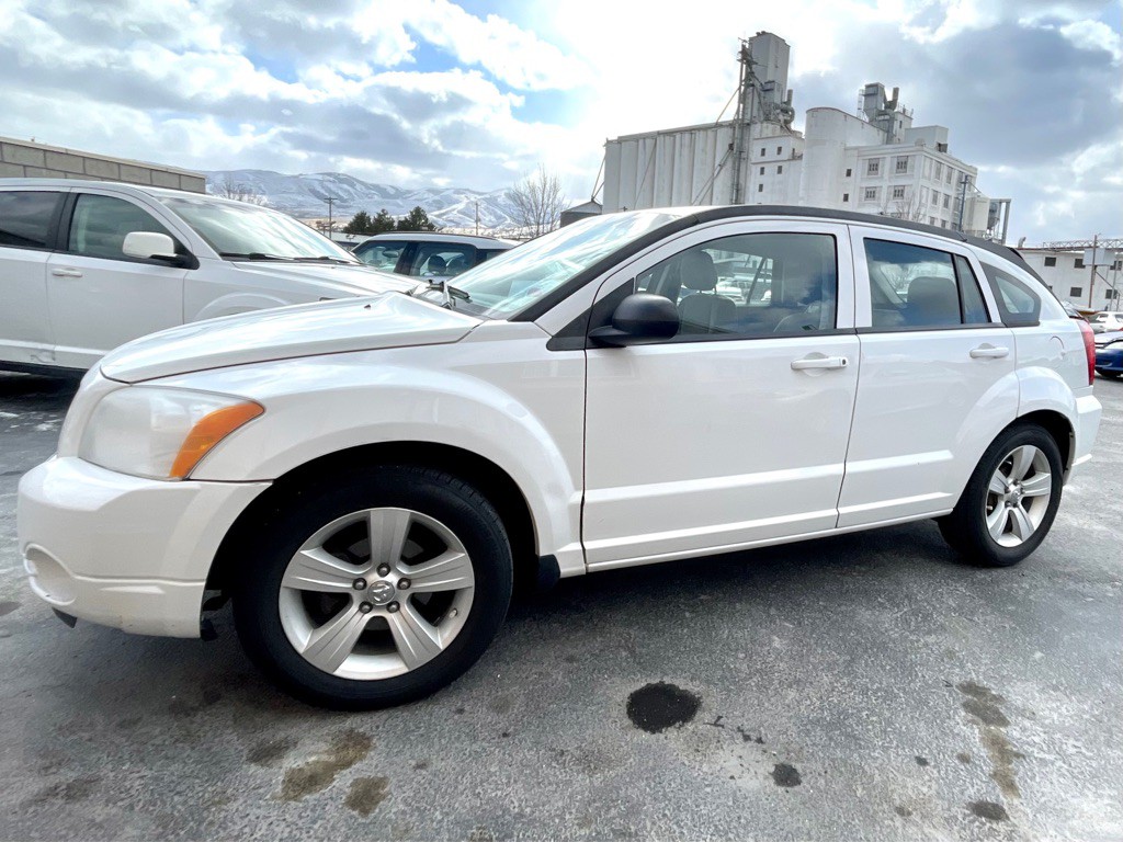 2011 Dodge Caliber Image 1