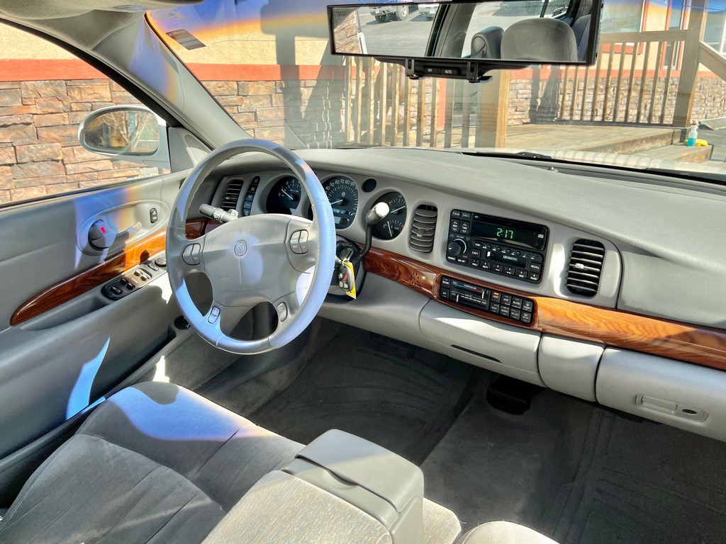 2001 Buick LeSabre Image 6