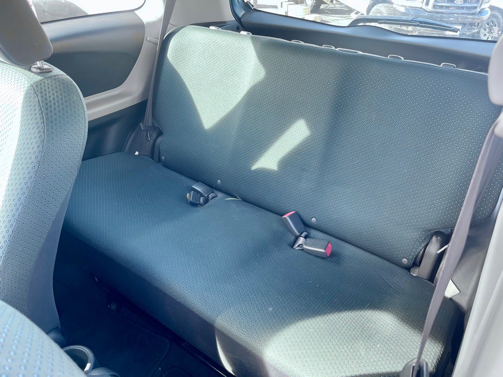 2008 Toyota Yaris Image 6