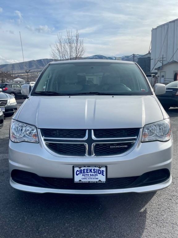 2011 Dodge Grand Caravan Image 2