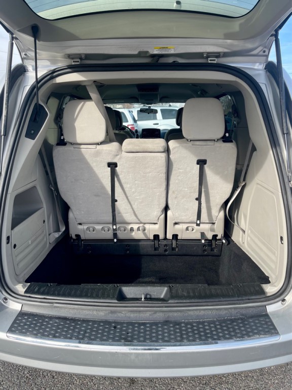 2011 Dodge Grand Caravan Image 5