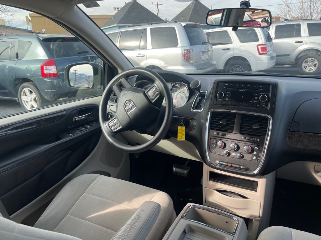 2011 Dodge Grand Caravan Image 9