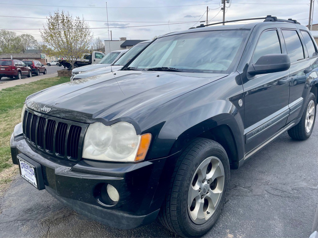 2005 Jeep Grand Cherokee Image 2
