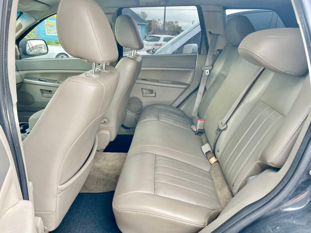 2005 Jeep Grand Cherokee Image 9