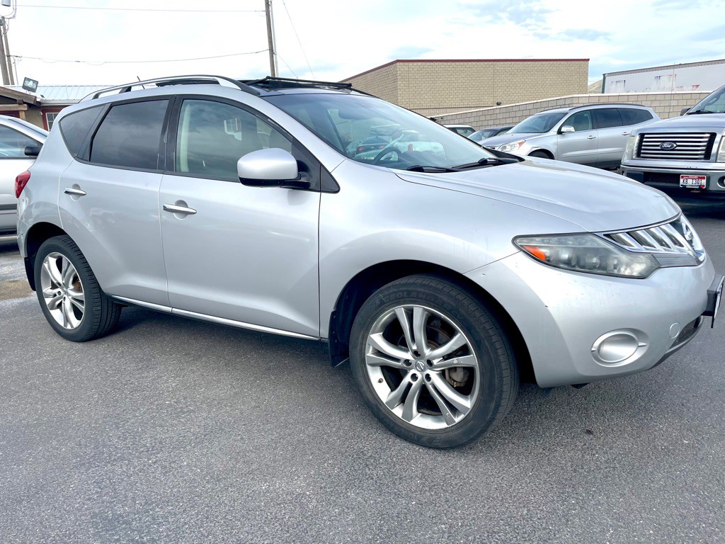 2010 Nissan Murano Image 2