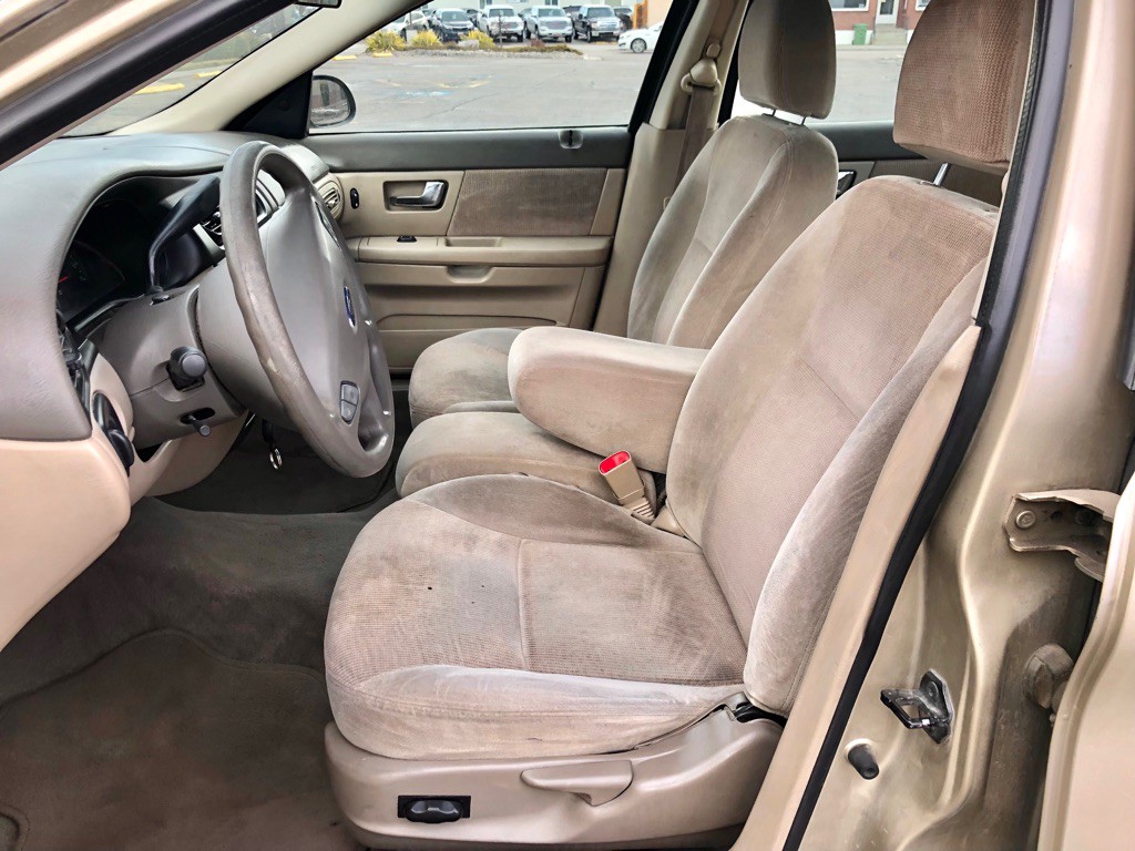 2001 Ford Taurus Image 5