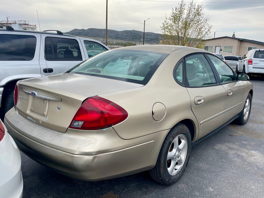 2001 Ford Taurus Image 12
