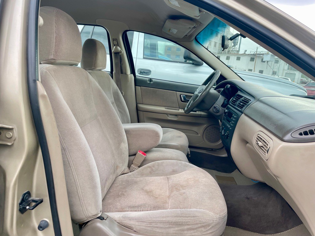 2001 Ford Taurus Image 13