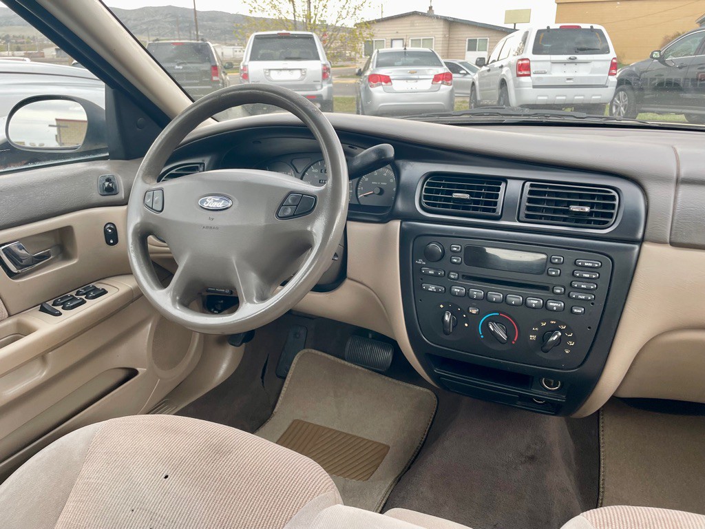2001 Ford Taurus Image 14
