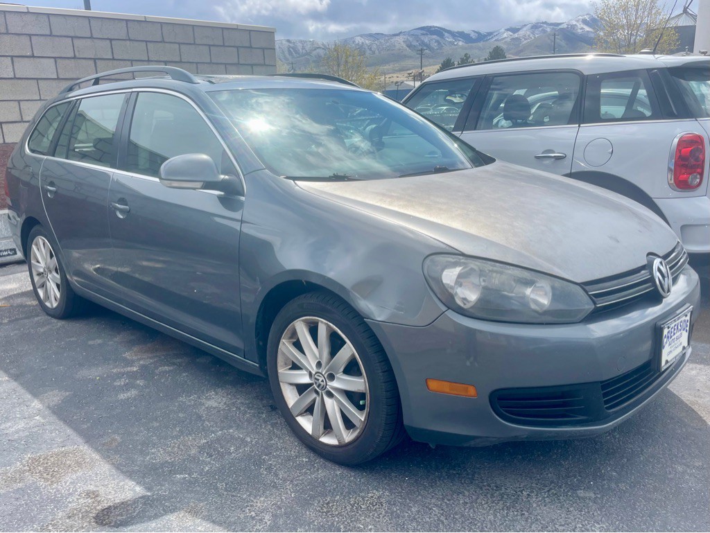 2010 Volkswagen Jetta Image 1