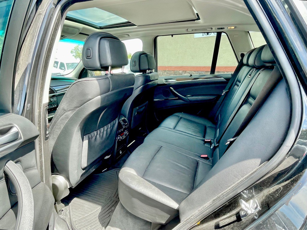 2009 BMW X5 Image 9