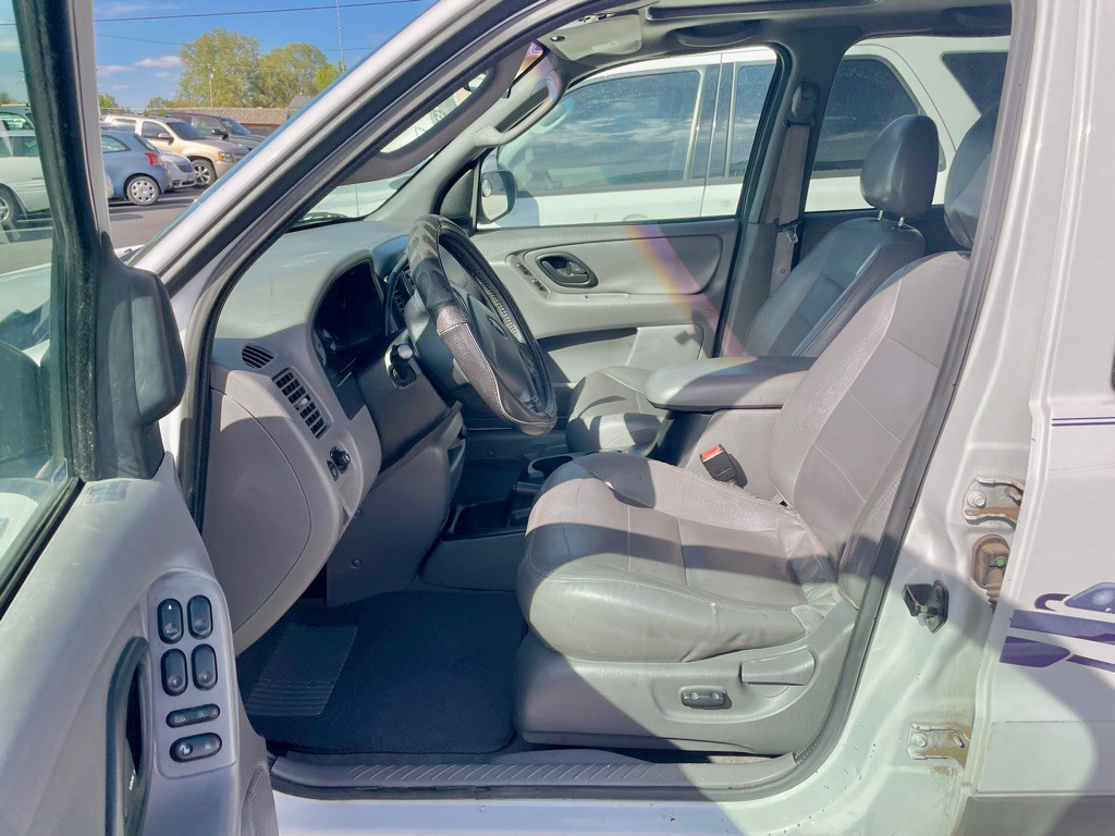 2002 Ford Escape Image 3