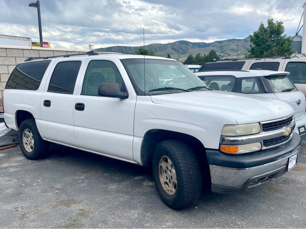 2006 Chevrolet Suburban Image 3