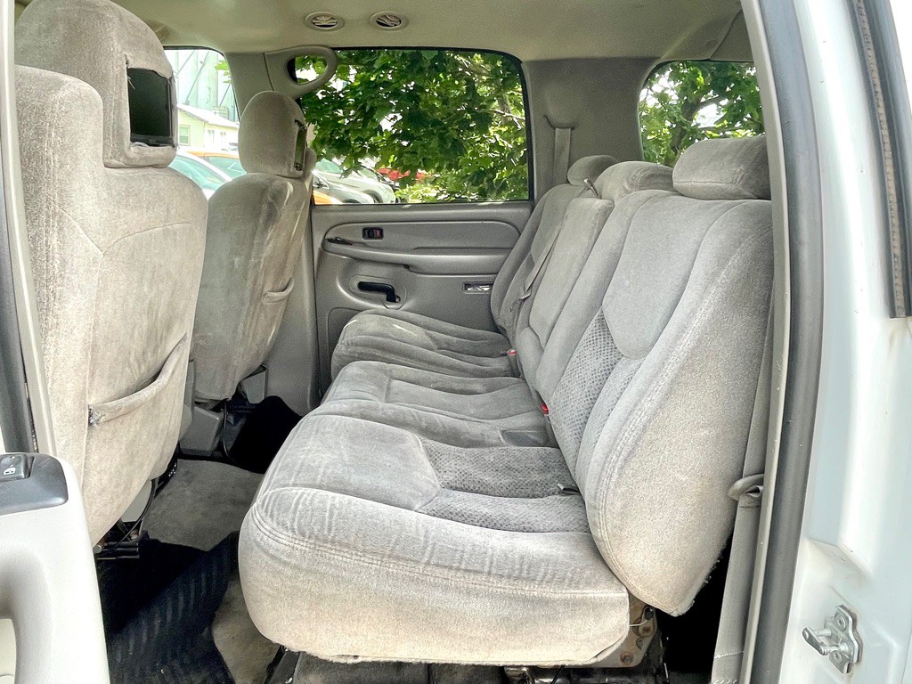 2006 Chevrolet Suburban Image 5