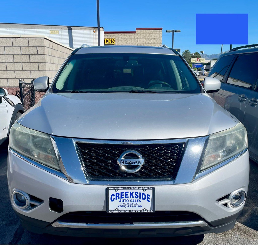 2013 Nissan Pathfinder Image 2