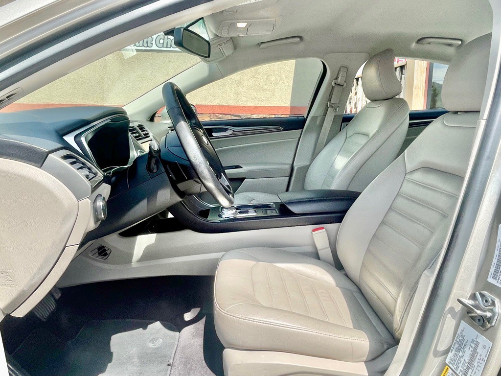 2017 Ford Fusion Image 9