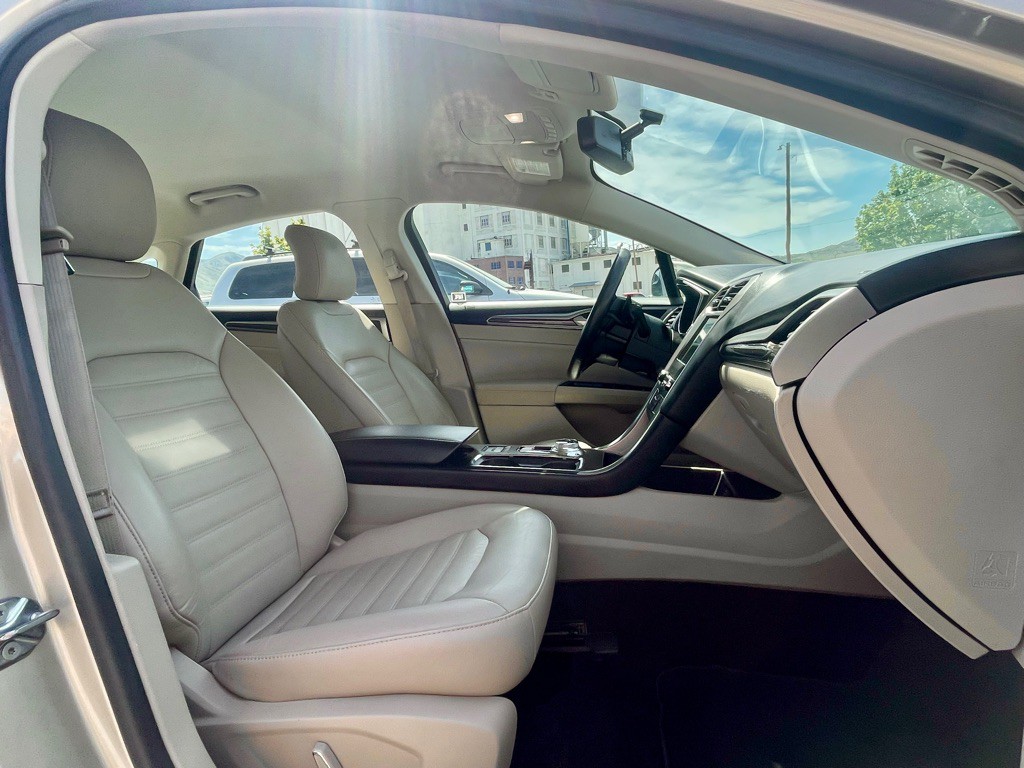2017 Ford Fusion Image 10