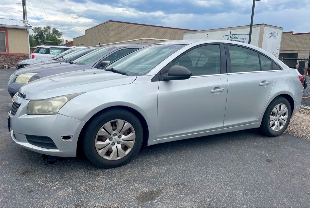 2012 Chevrolet Cruze Image 1