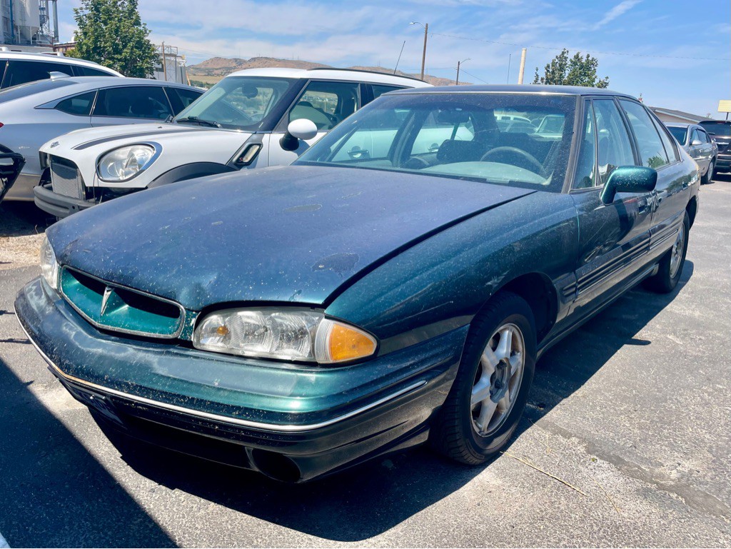 1999 Pontiac Bonneville Image 1