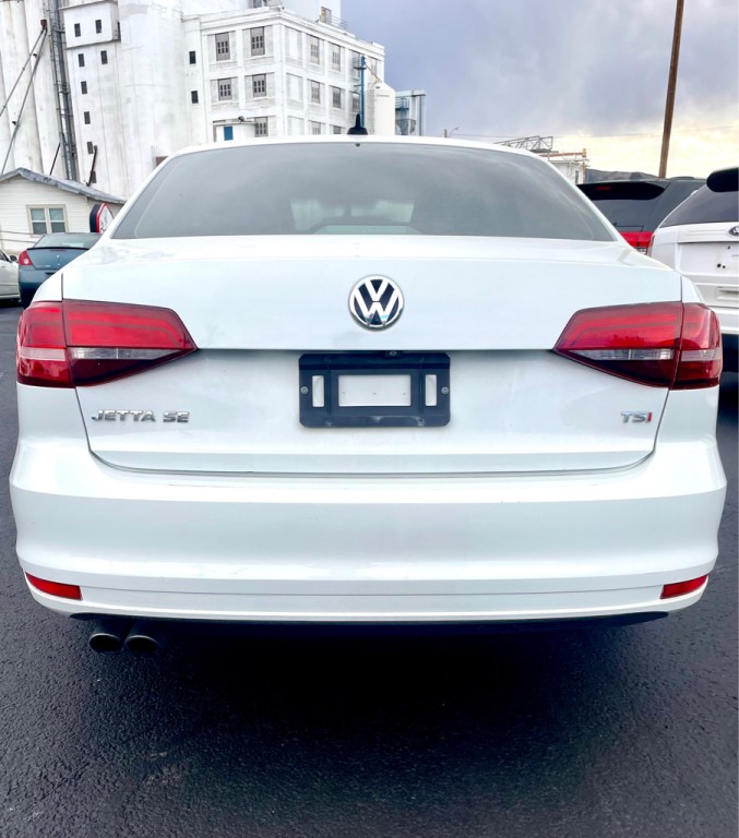 2017 Volkswagen Jetta Image 6