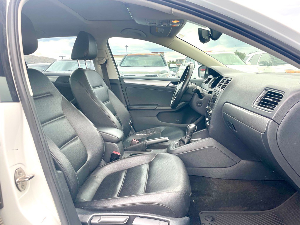 2017 Volkswagen Jetta Image 8