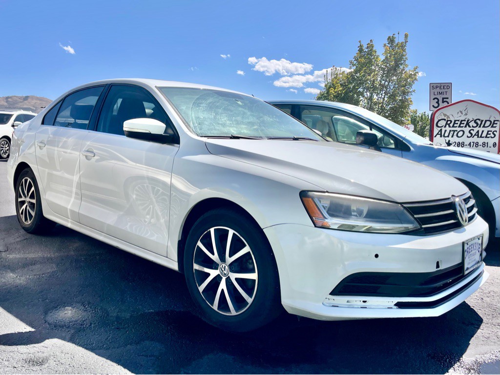 2017 Volkswagen Jetta Image 2
