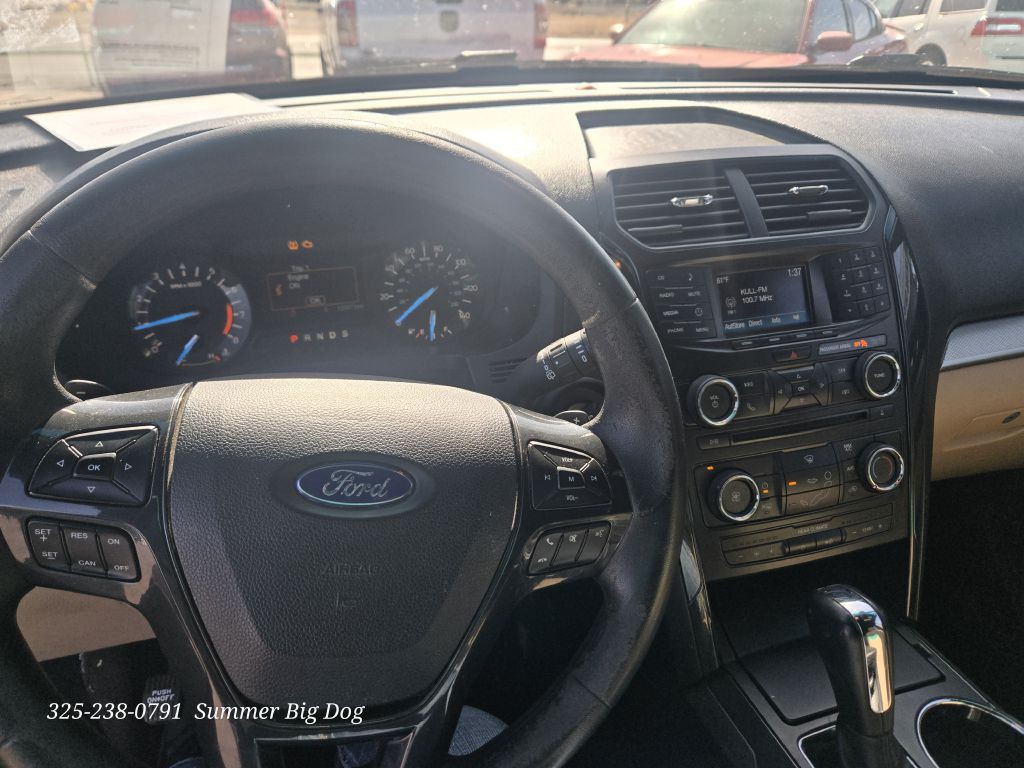 2016 Ford Explorer Image 8