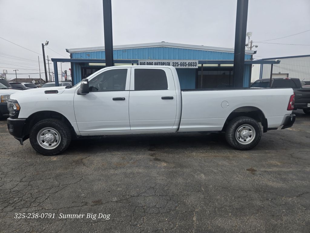 2023 RAM 2500 Image 2